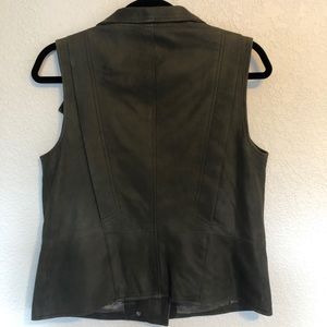 Vince Camuto Jackets & Coats - Vince Camuto 100% Leather Vest Vince Camuto Jackets & Coats - Vince Camuto 100% Leather Vest